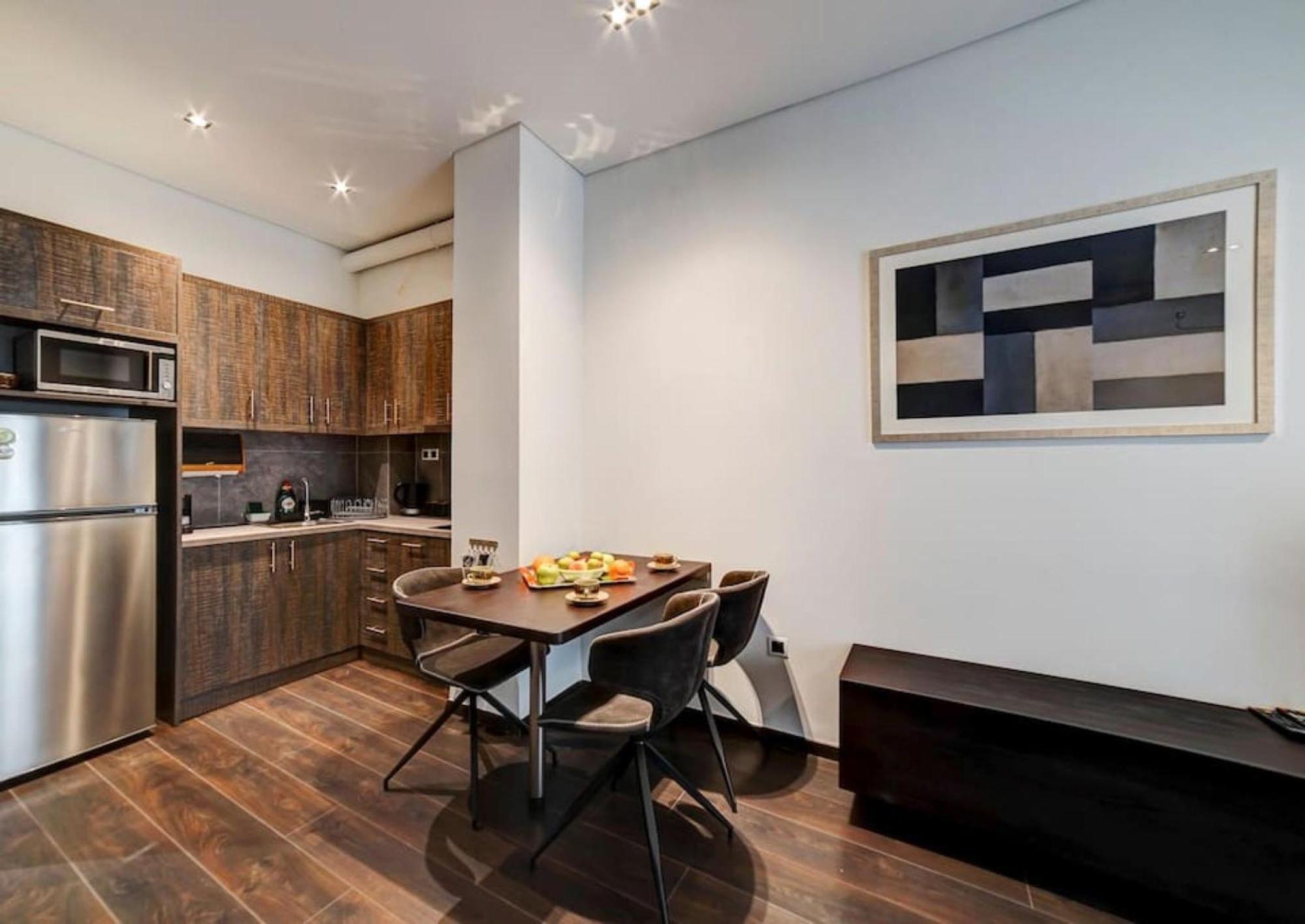 Classy And Stylish Apartment Next To Hilton 雅典 外观 照片